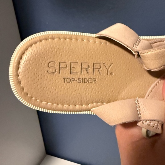 Sperry Women's Tan Sandals Size 8.5 - Picture 2 of 3